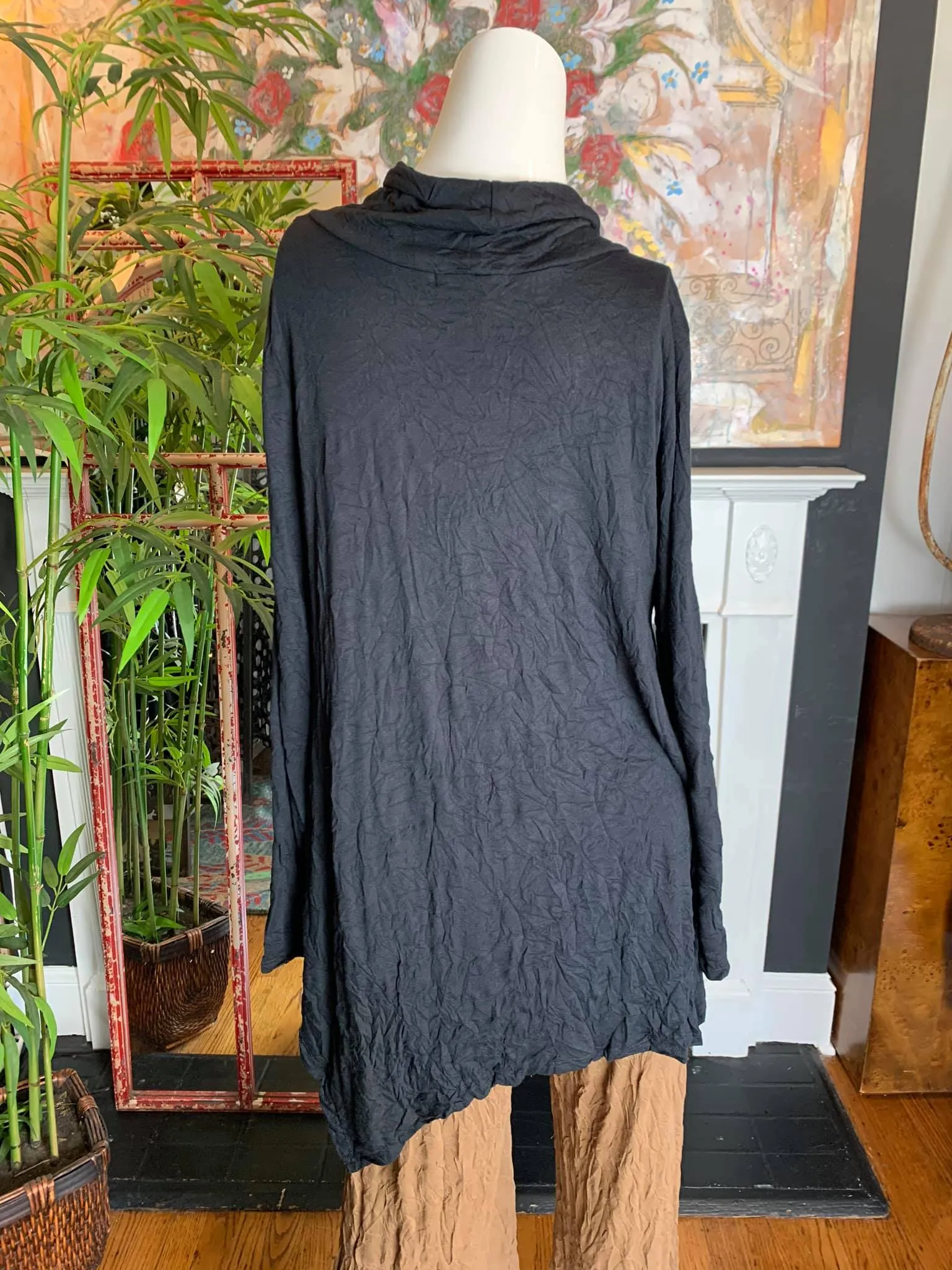 C23672 Filis Tunic-Black