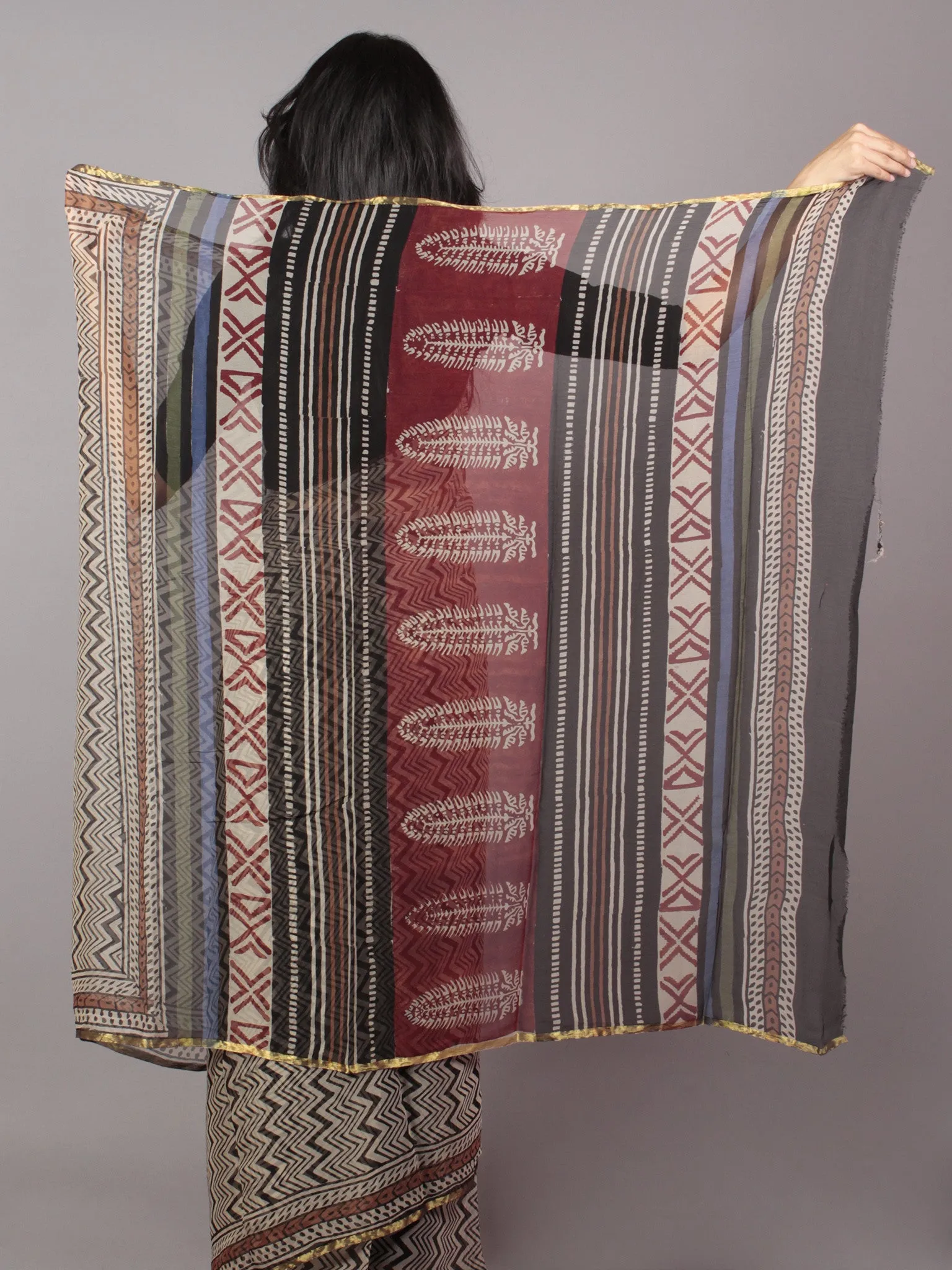 Ivory Black Hand Block Printed Chiffon Saree - S031701693