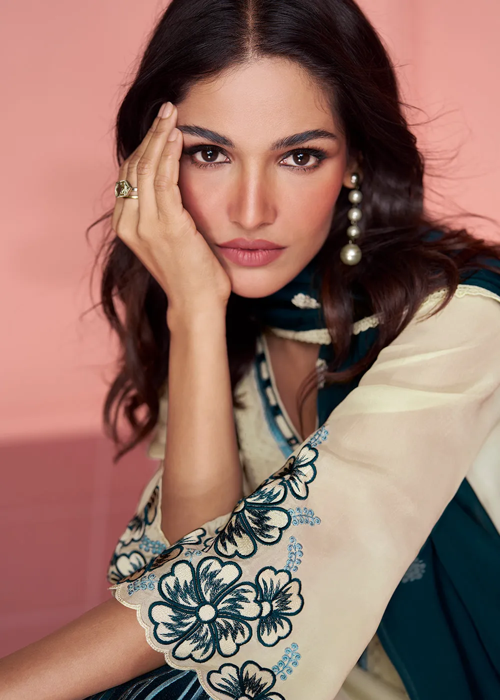 Organza Silk Pretty Cream Pakistani Style Salwar Suit