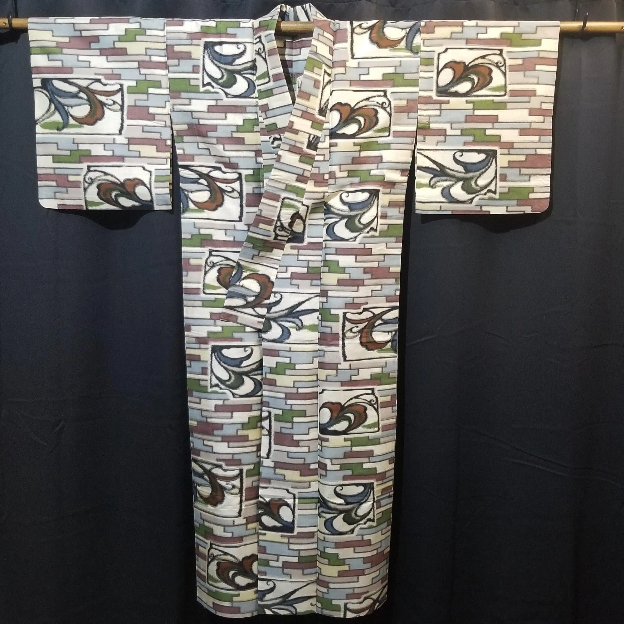 "Brick House" Vintage Meisen Kimono