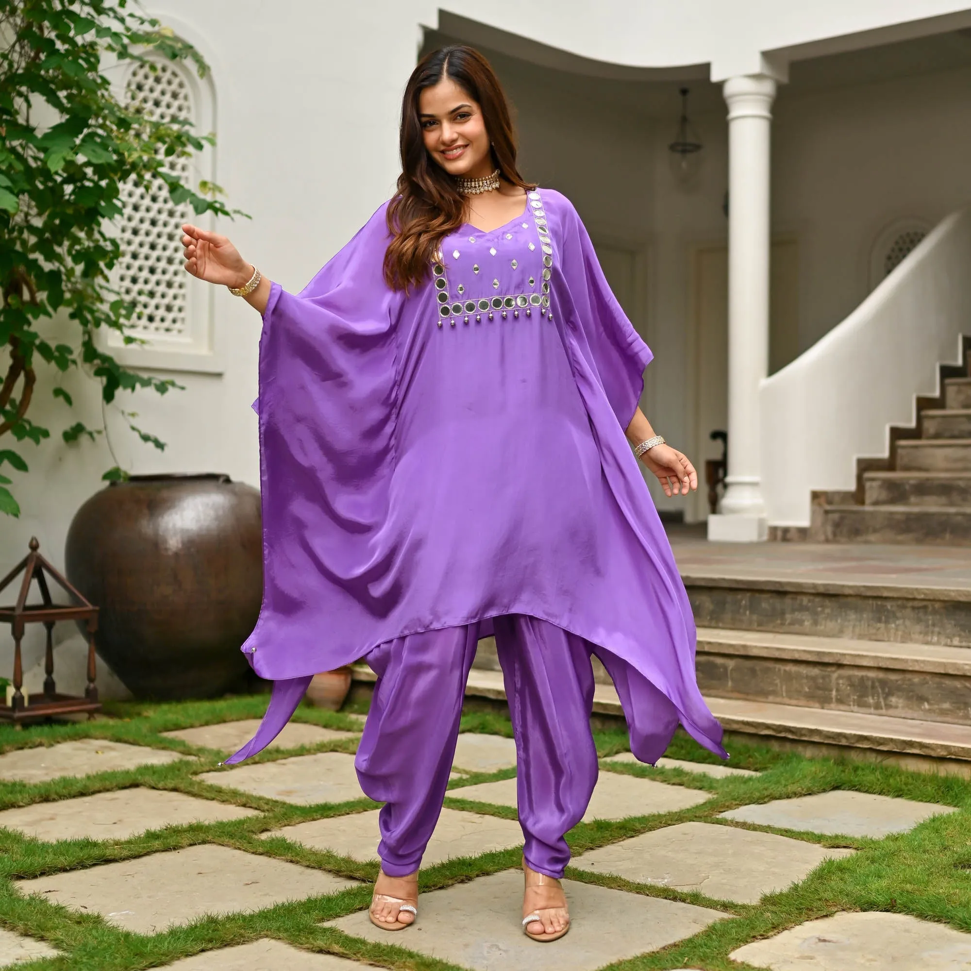 RUTVI KAFTAN SET