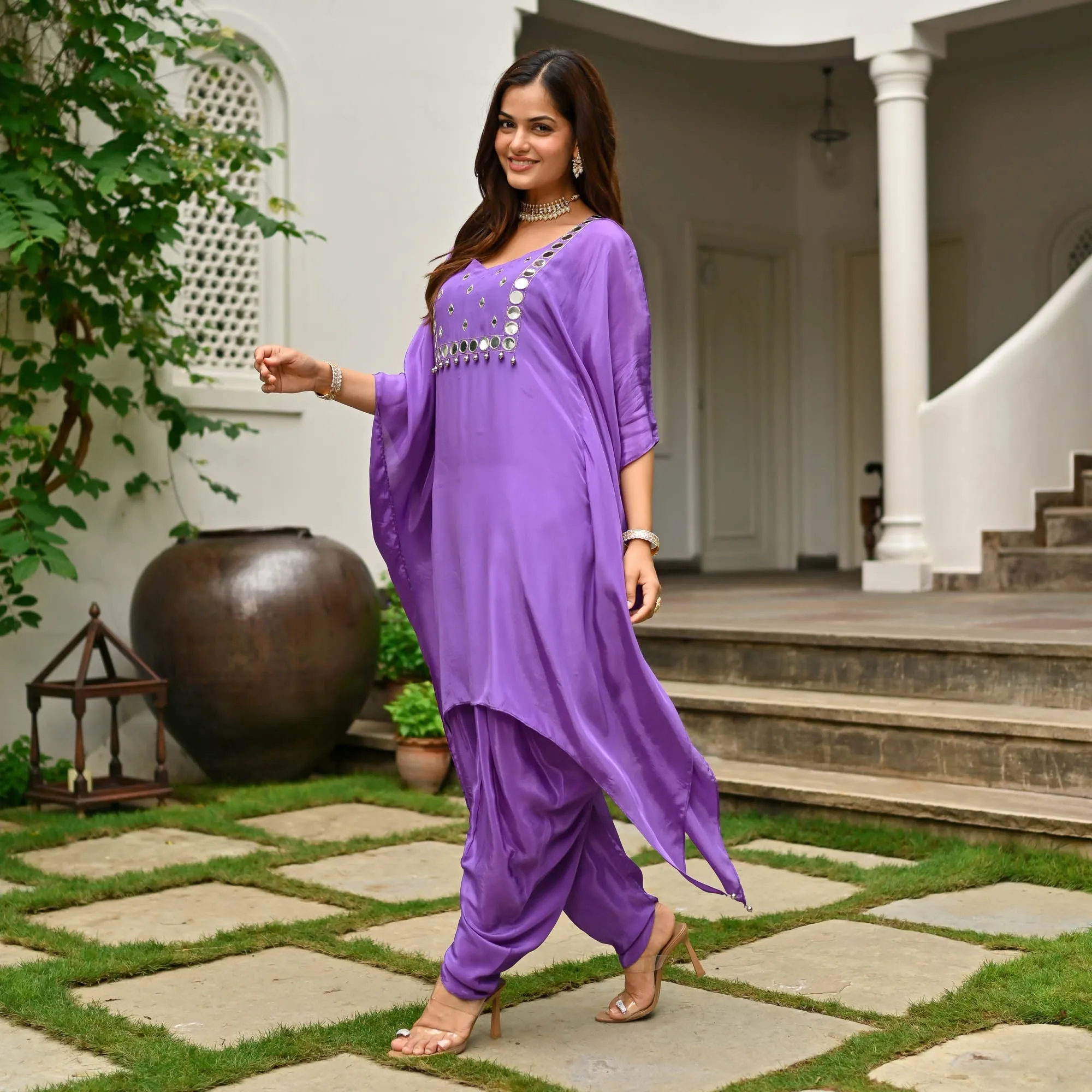 RUTVI KAFTAN SET