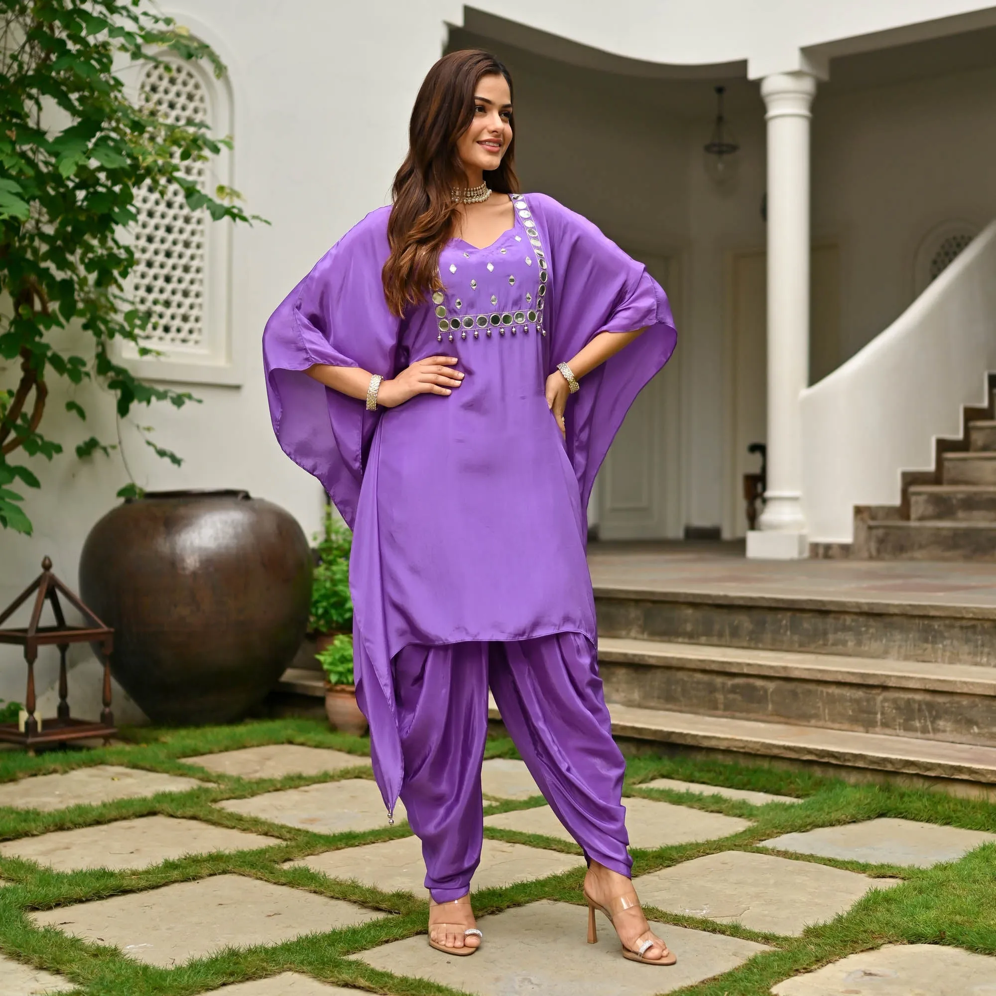 RUTVI KAFTAN SET