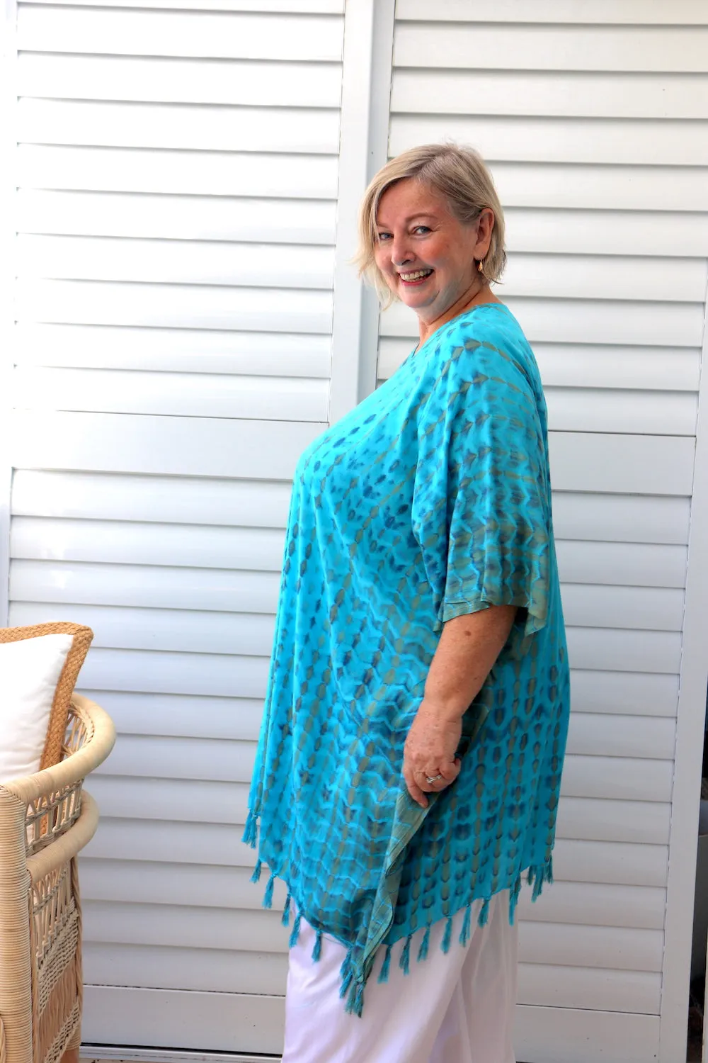 Short Kaftan With Tassels In Bright Blue Tie Dye