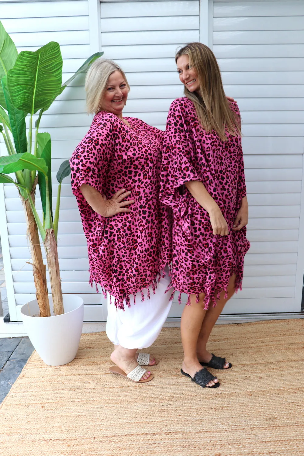 Short Kaftan With Tassels In Pink Leopard