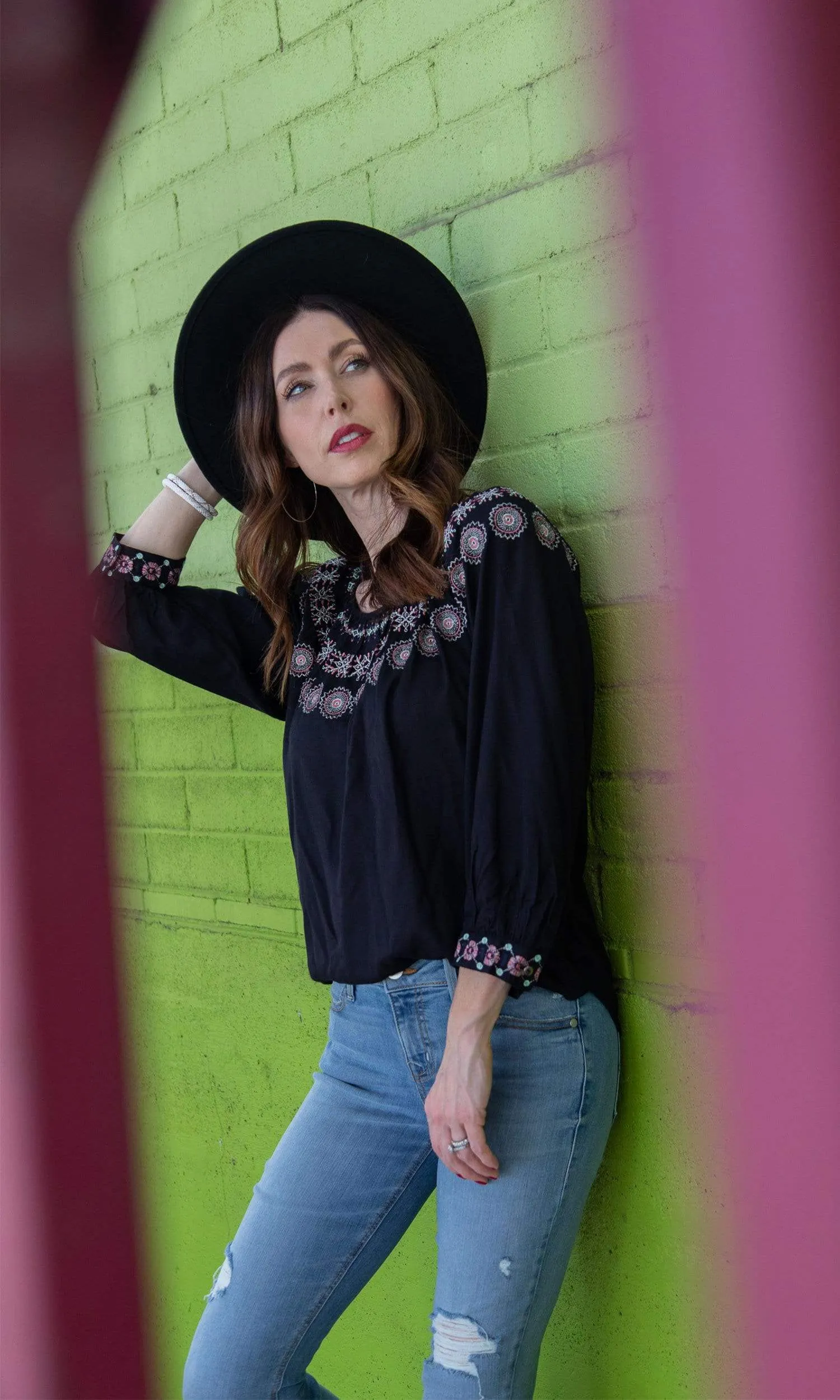 Velvet by Graham & Spencer Eva Embroidered Peasant Top