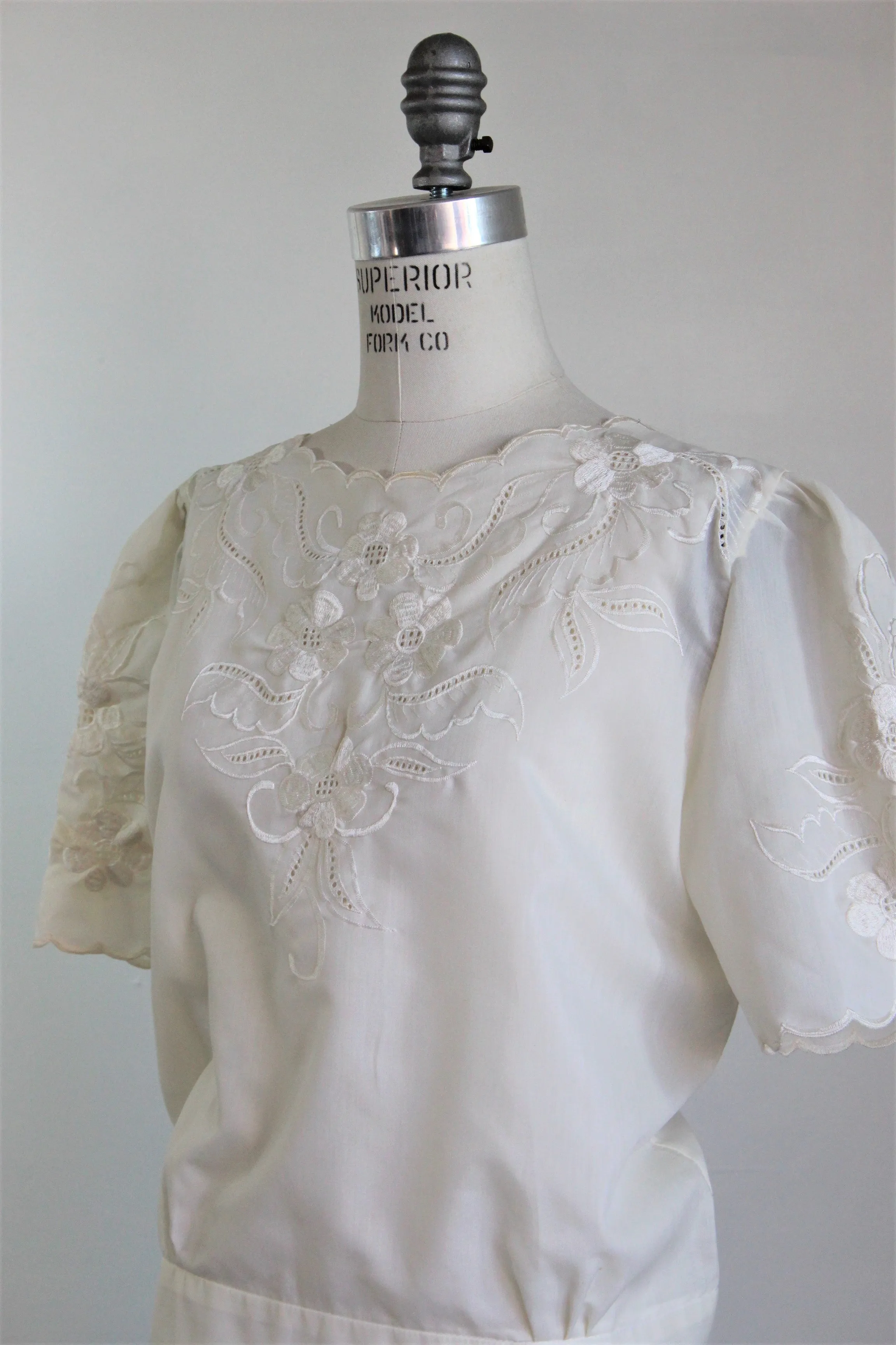 Vintage 1970s 1980s  Peasant Style Top