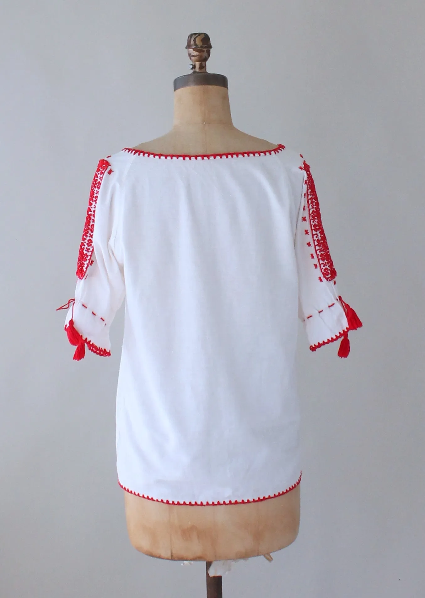 Vintage 1970s Red and White Embroidered Cotton Peasant Shirt