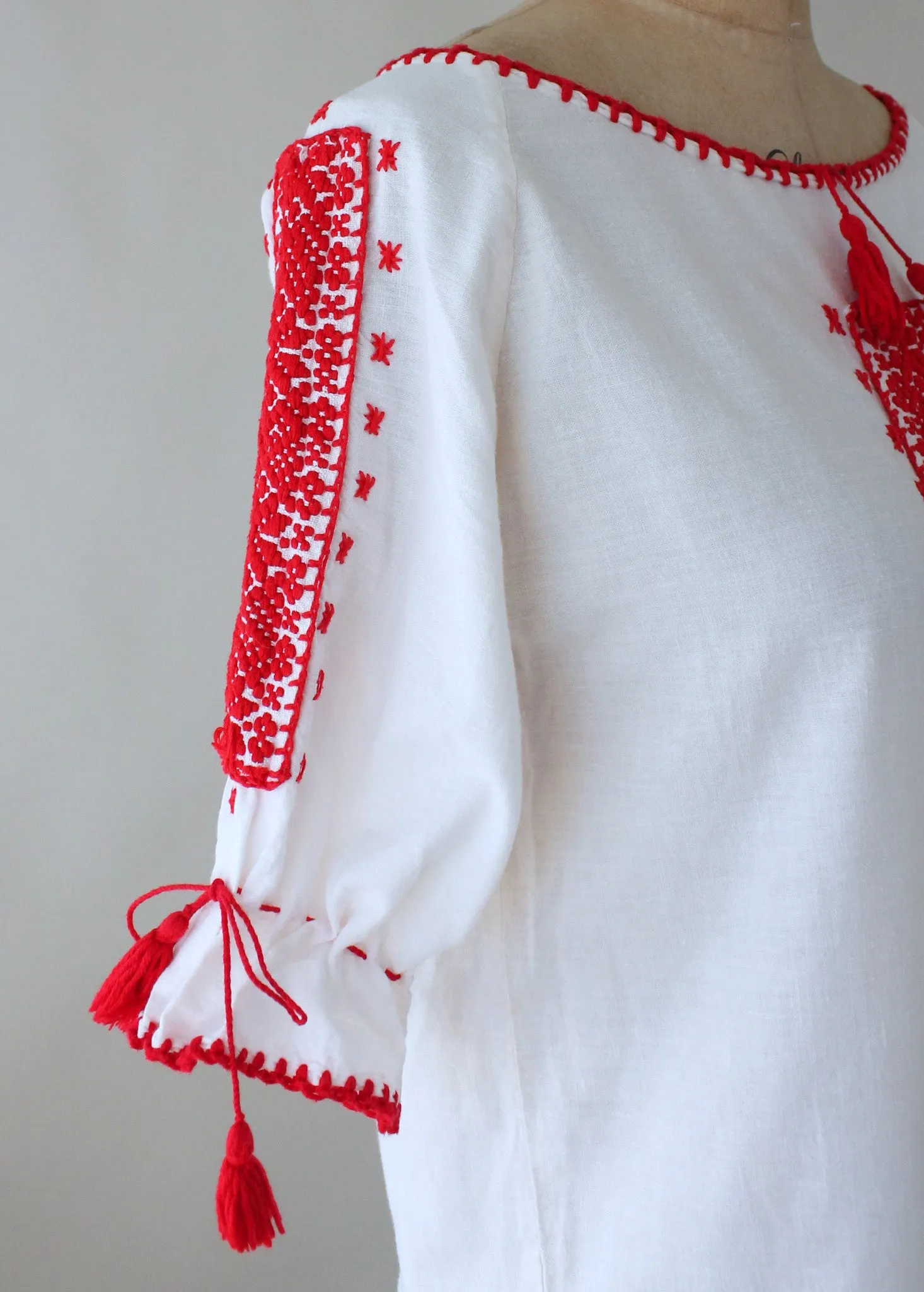 Vintage 1970s Red and White Embroidered Cotton Peasant Shirt