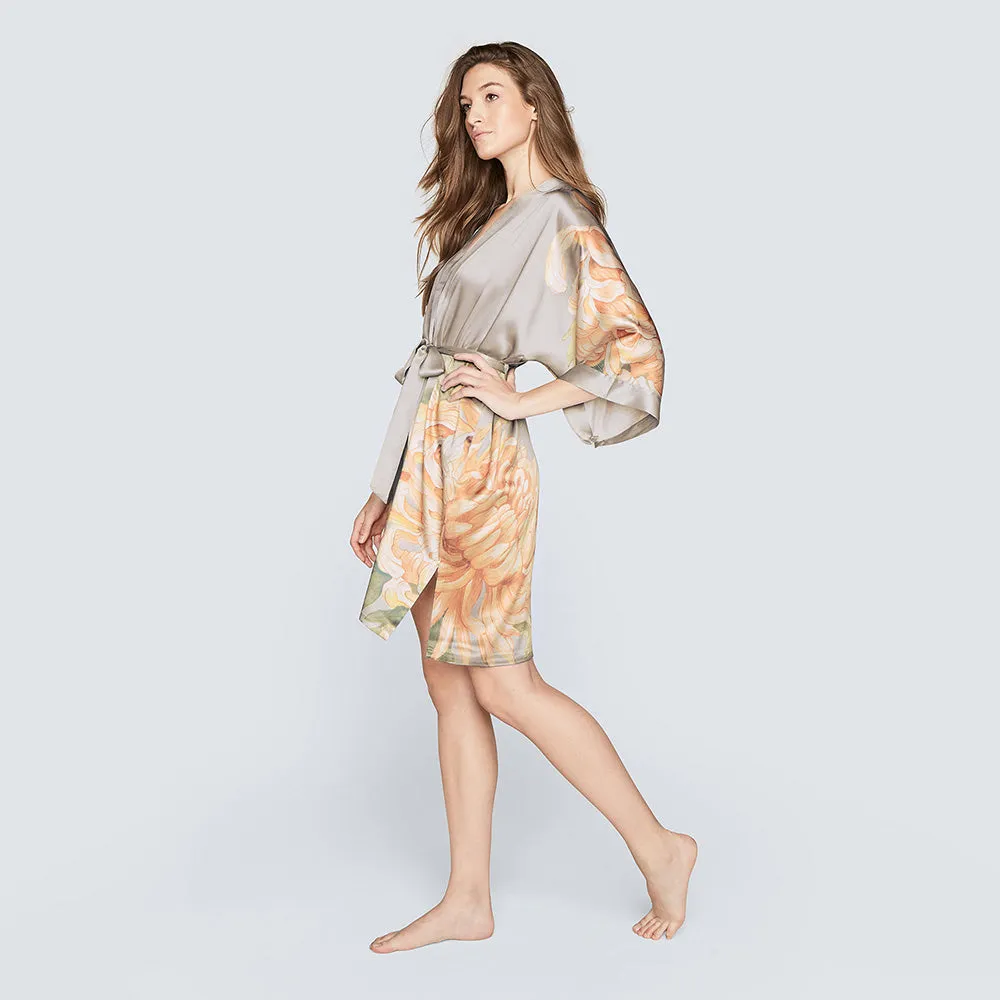 Washable Silk Kiku Short Kimono Robe